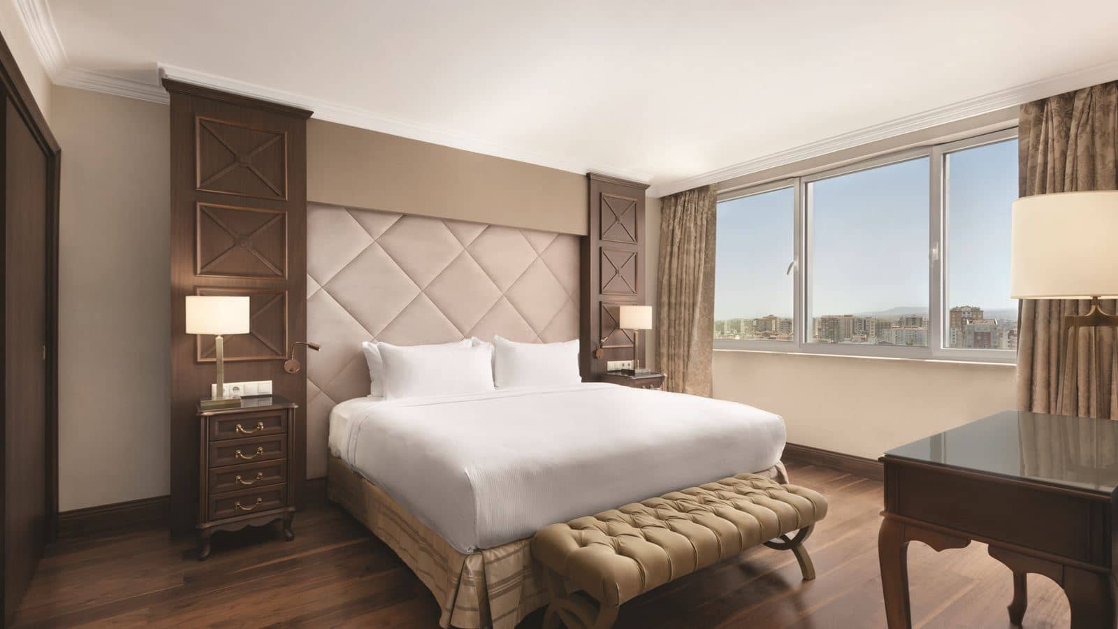 rooms-executive-deluxe-suite