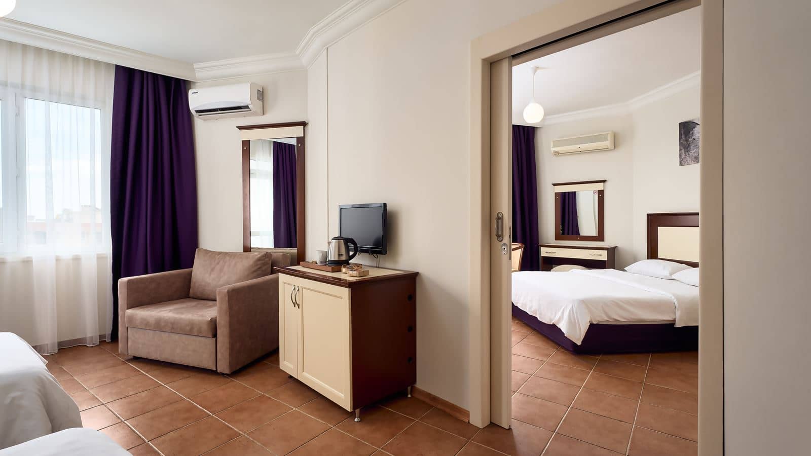 rooms-family-room