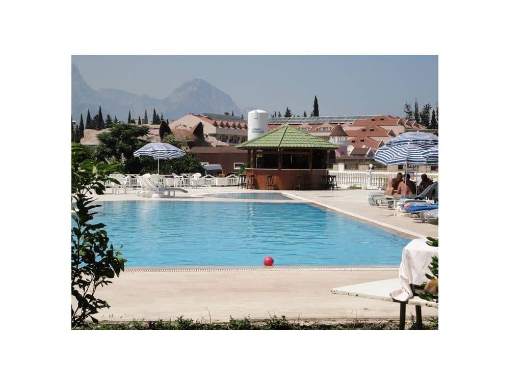 pools-outdoor-pool