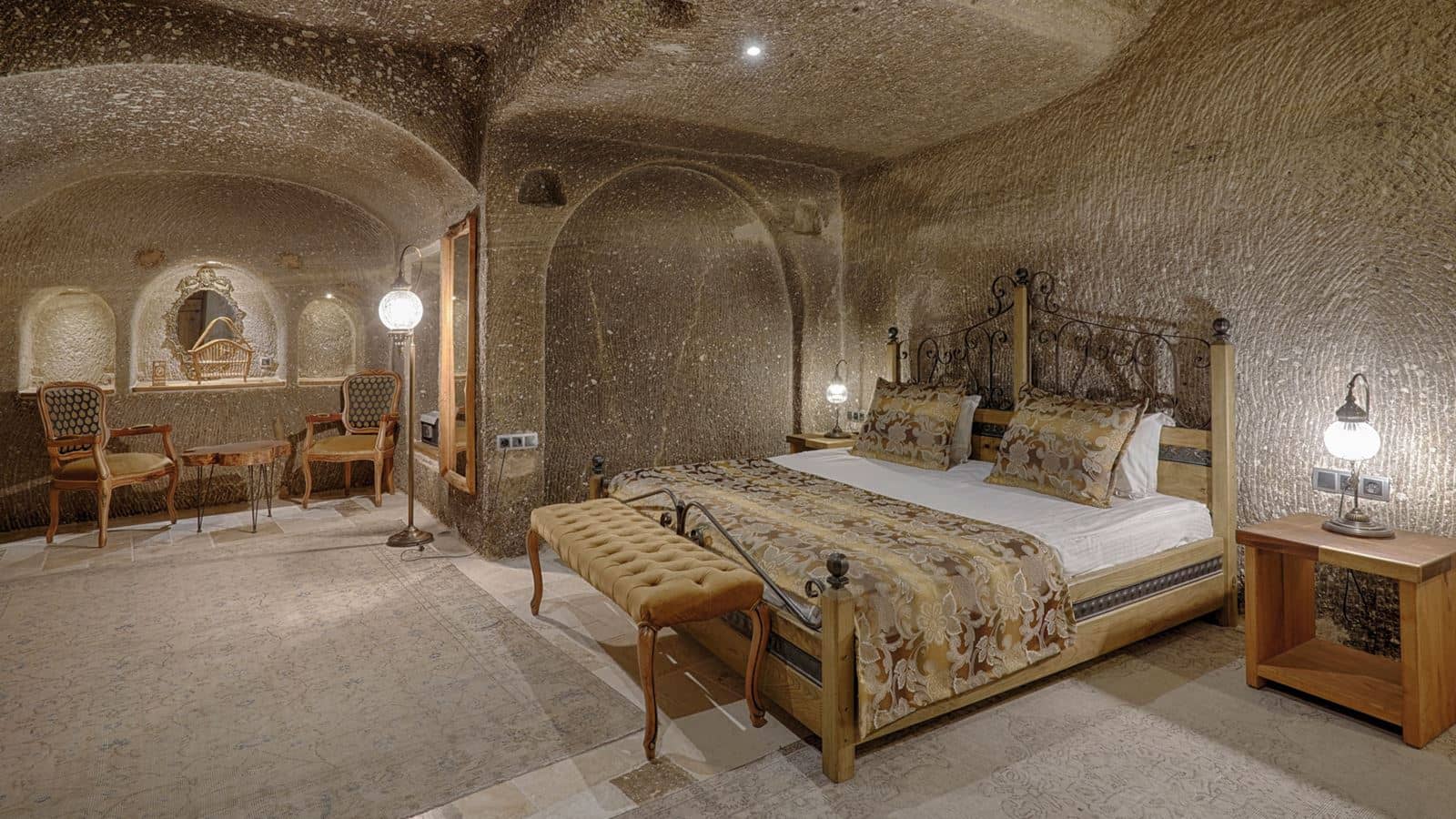 rooms-deluxe-room