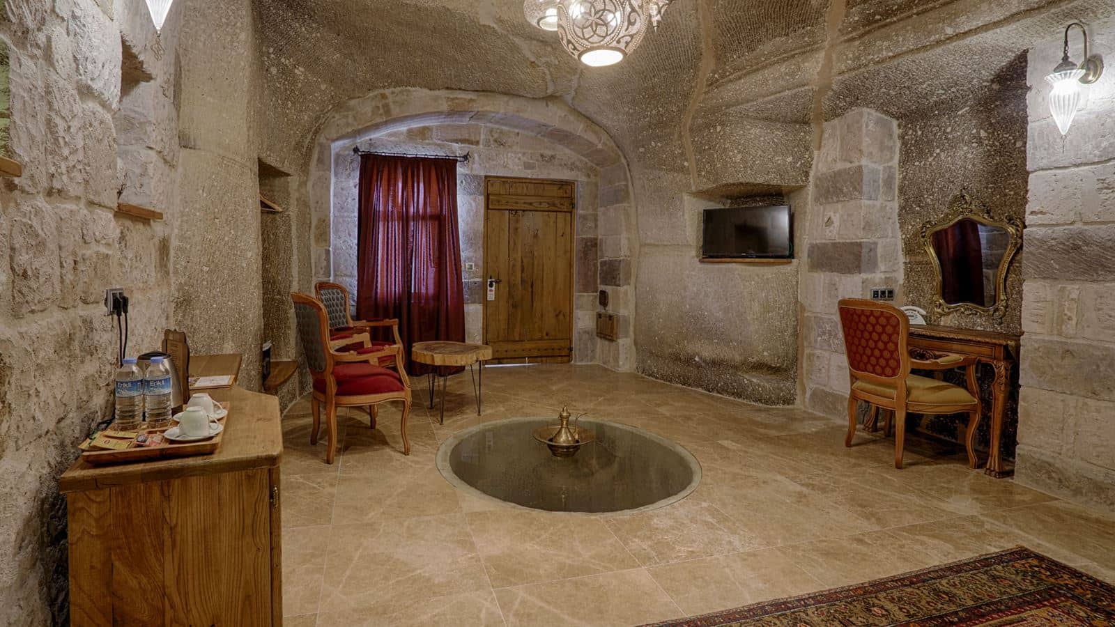 rooms-cave-suite