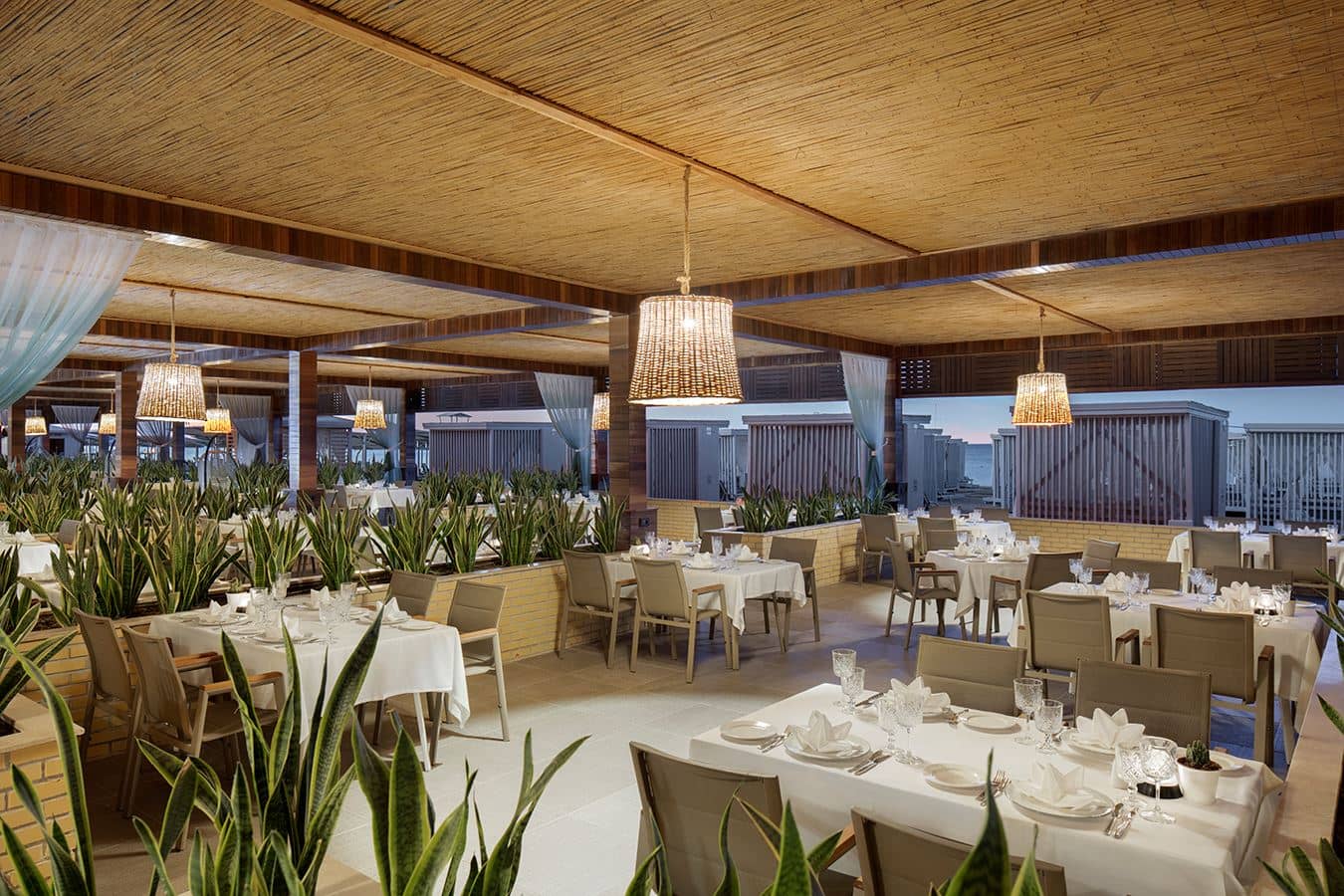 restaurants-