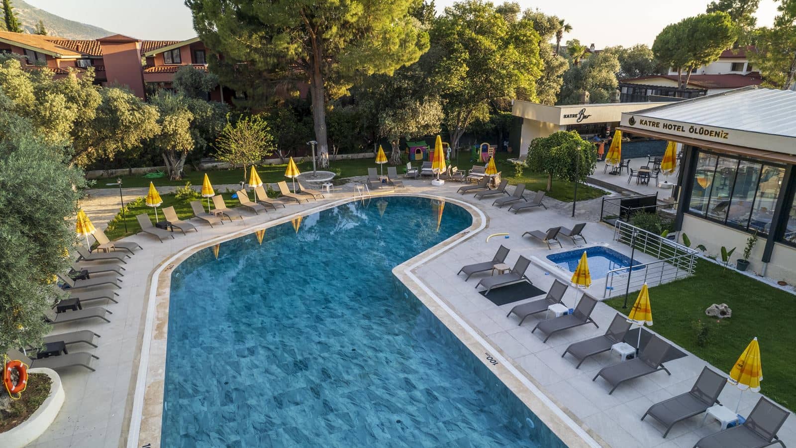 pools-outdoor-pool