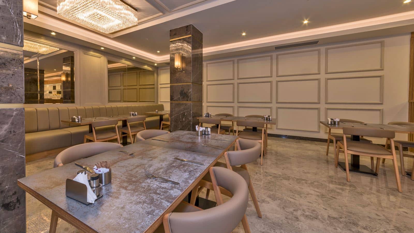 restaurants-restaurants