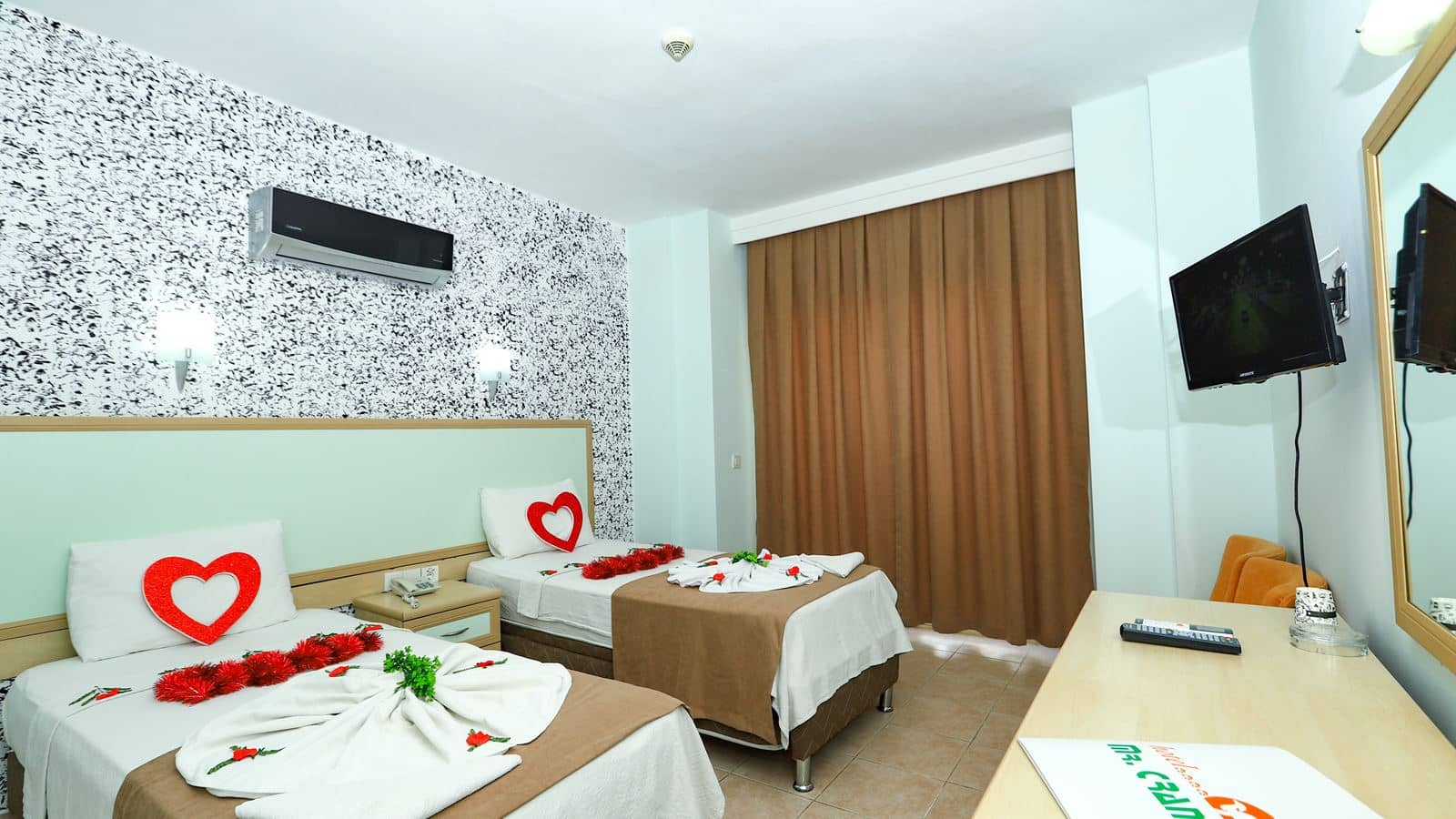 rooms-standard-room