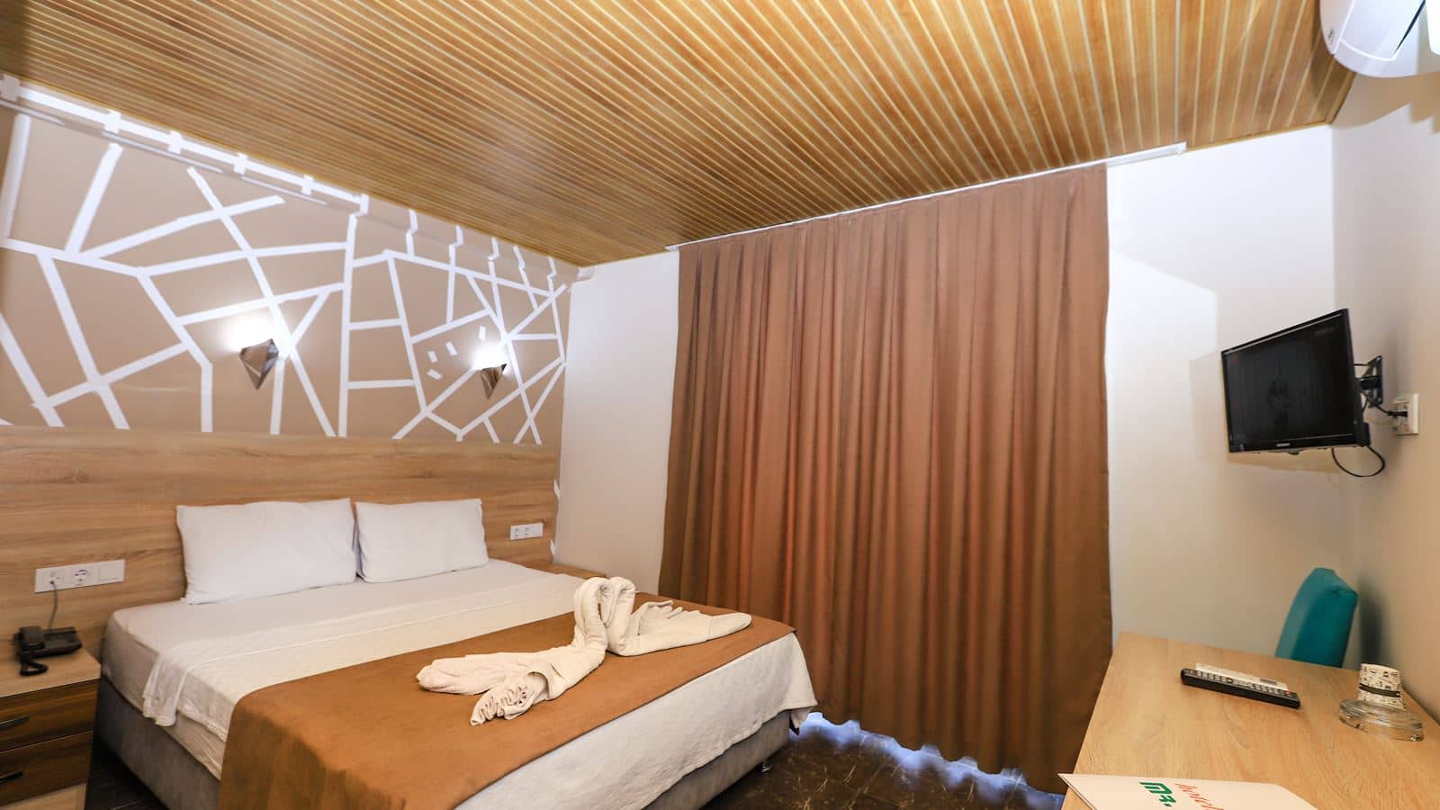 rooms-standard-room