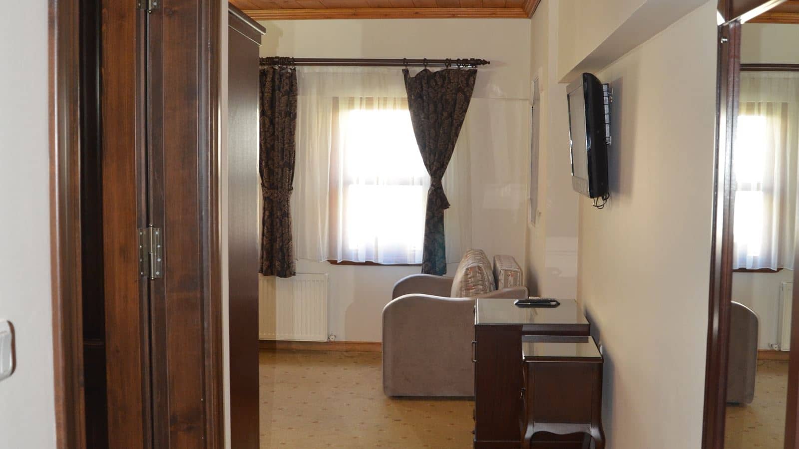 rooms-family-room-standard