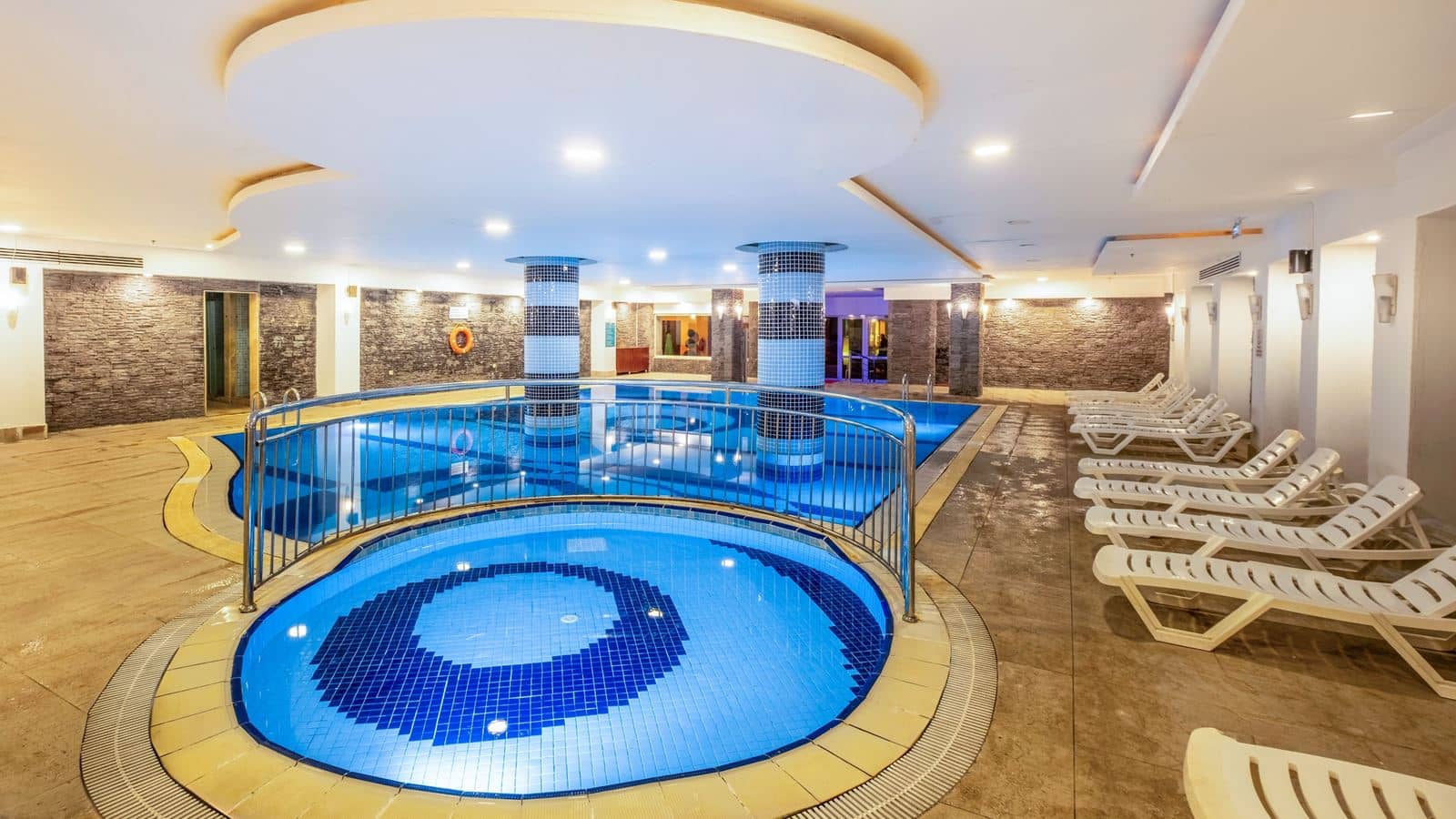 pools-indoor-pool
