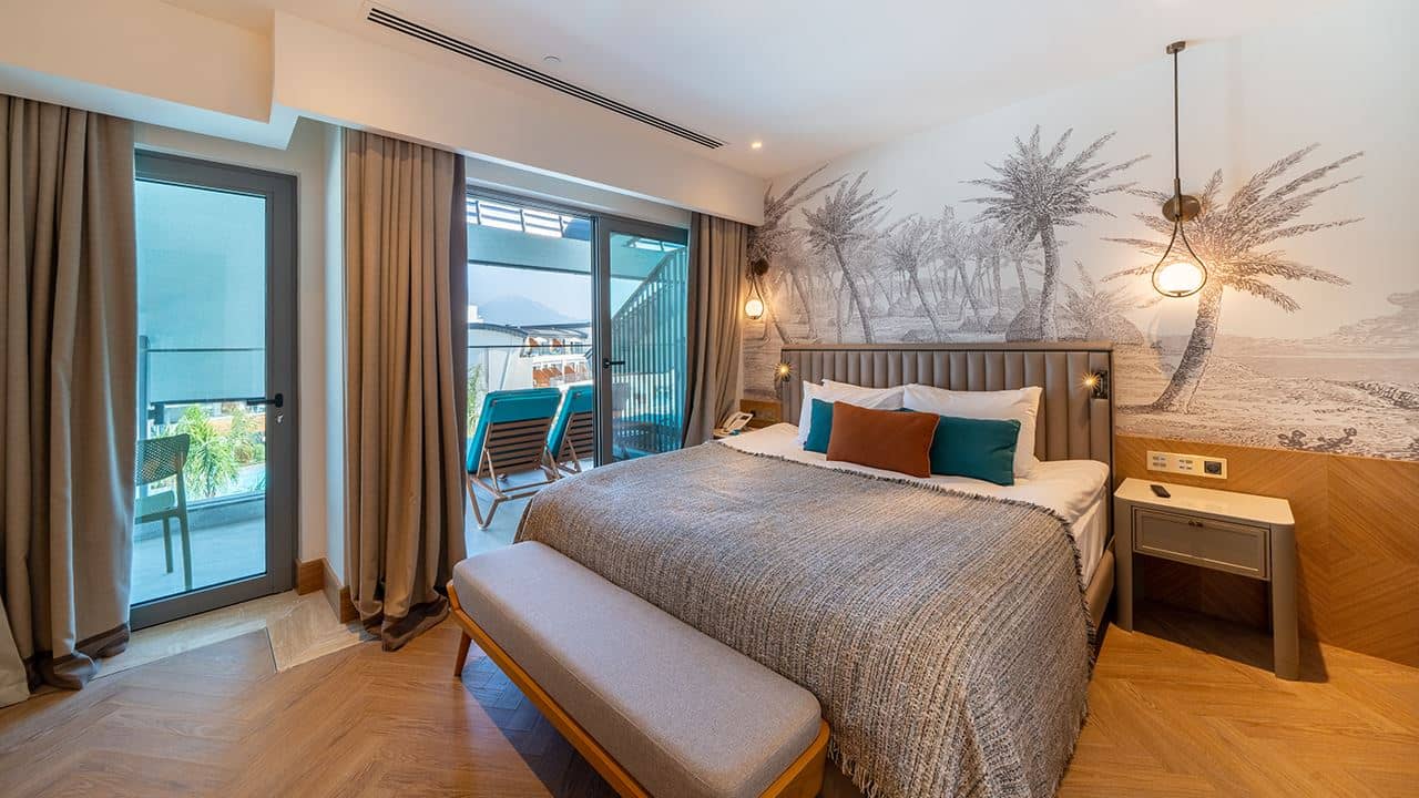 rooms-family-room-land-view