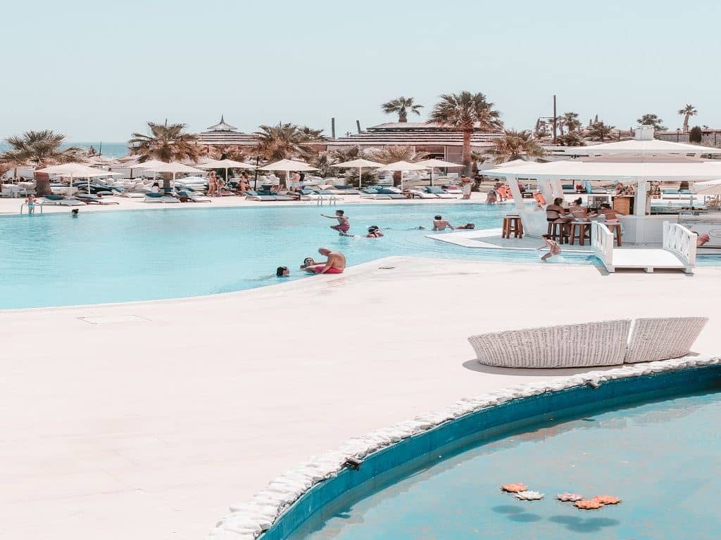 pools-outdoor-pool