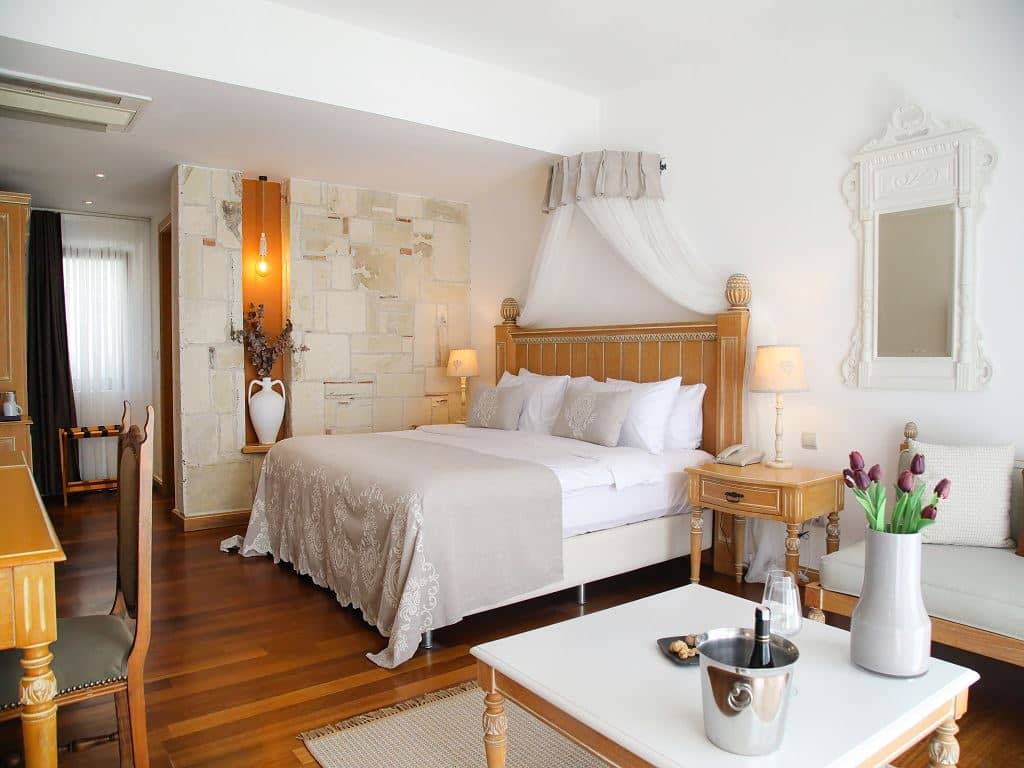 rooms-executive-terrace-room