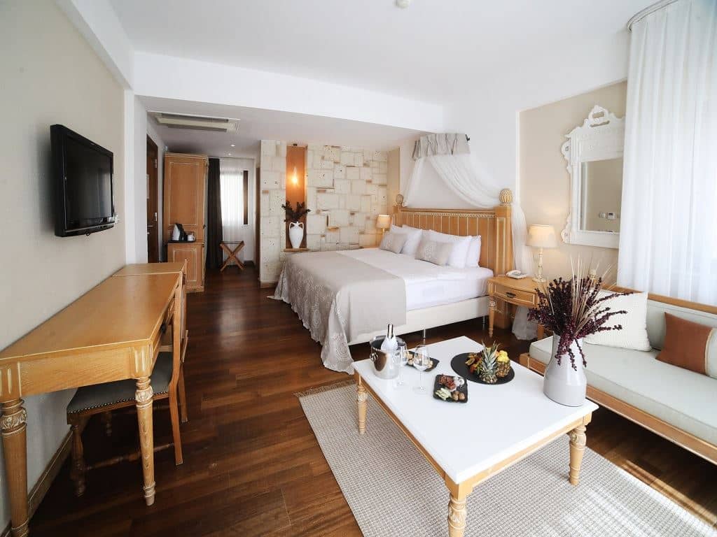 rooms-executive-terrace-room
