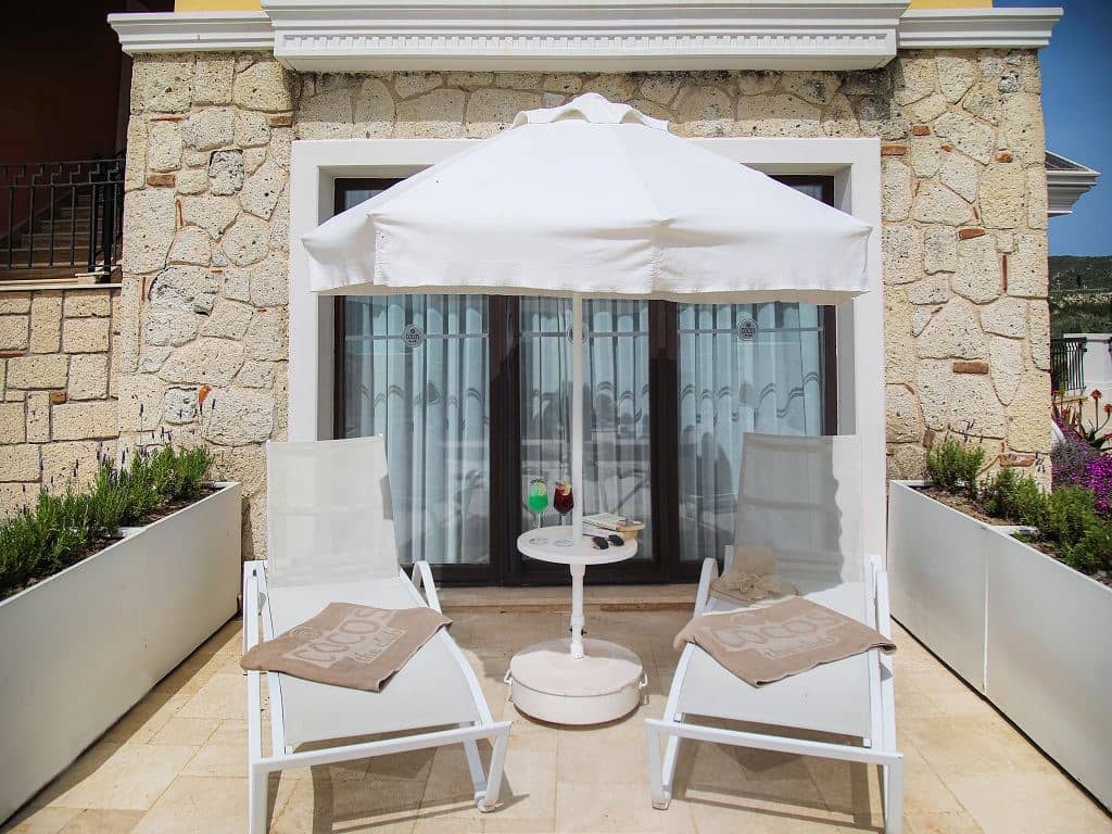 rooms-executive-terrace-room