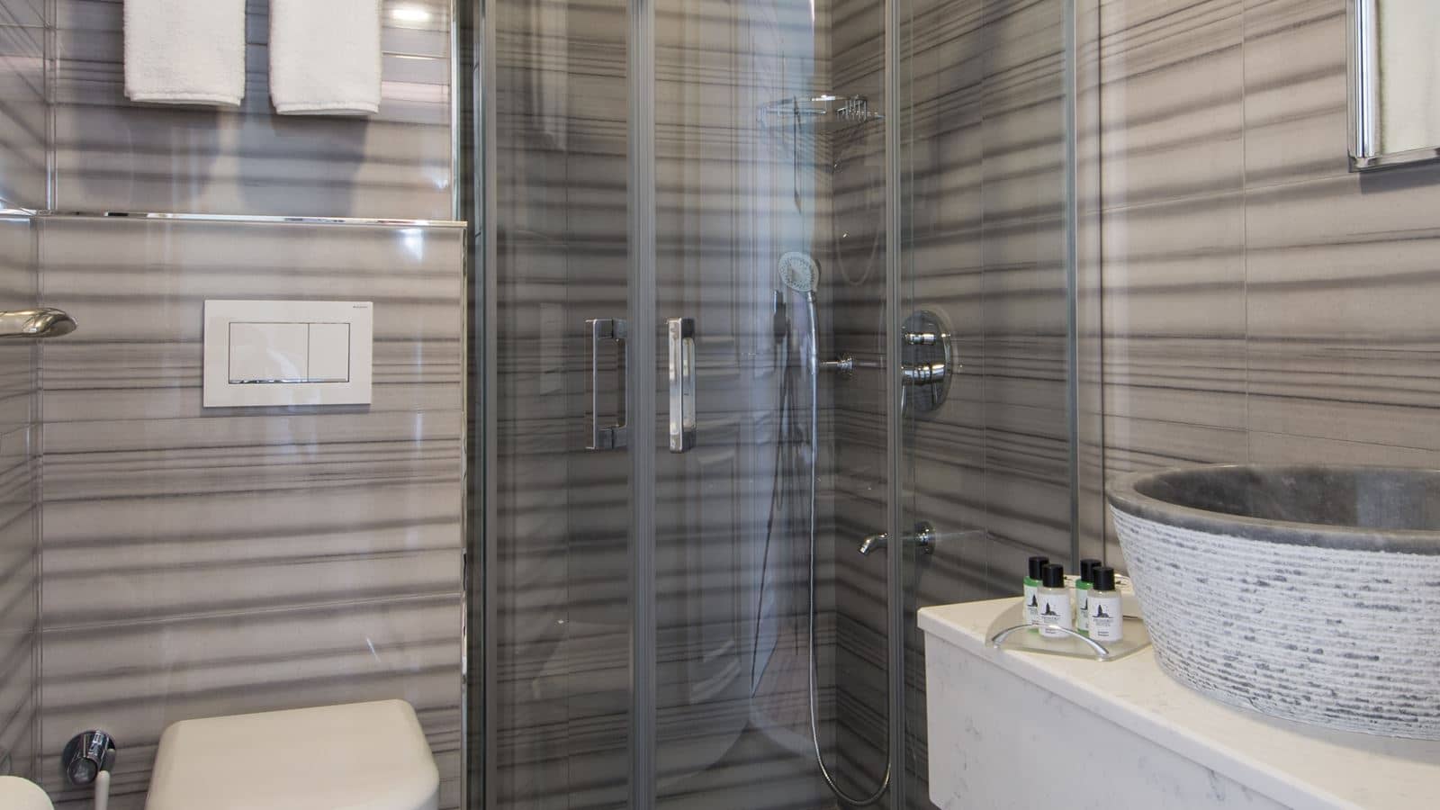 rooms-family-room-standard