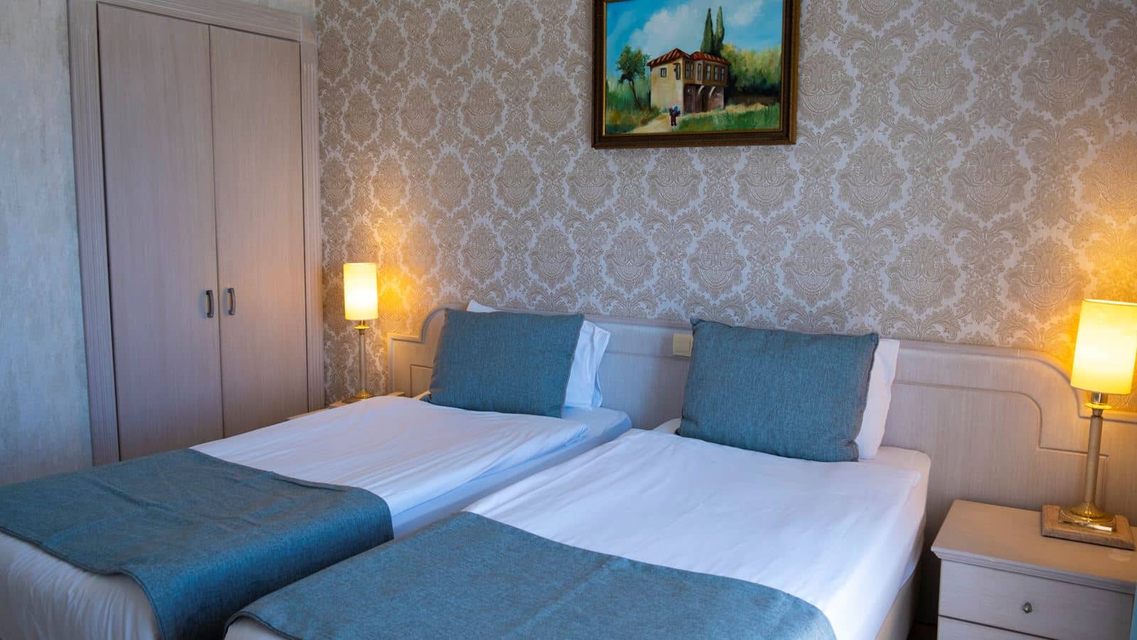 rooms-standard-room