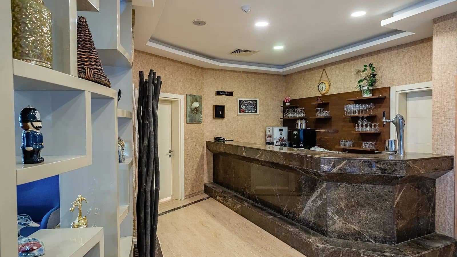 bars-lobby-bar