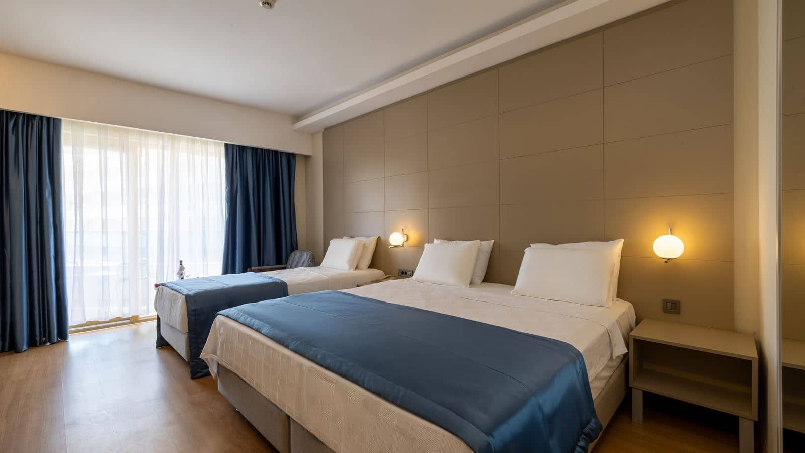 rooms-standard-room-land-view