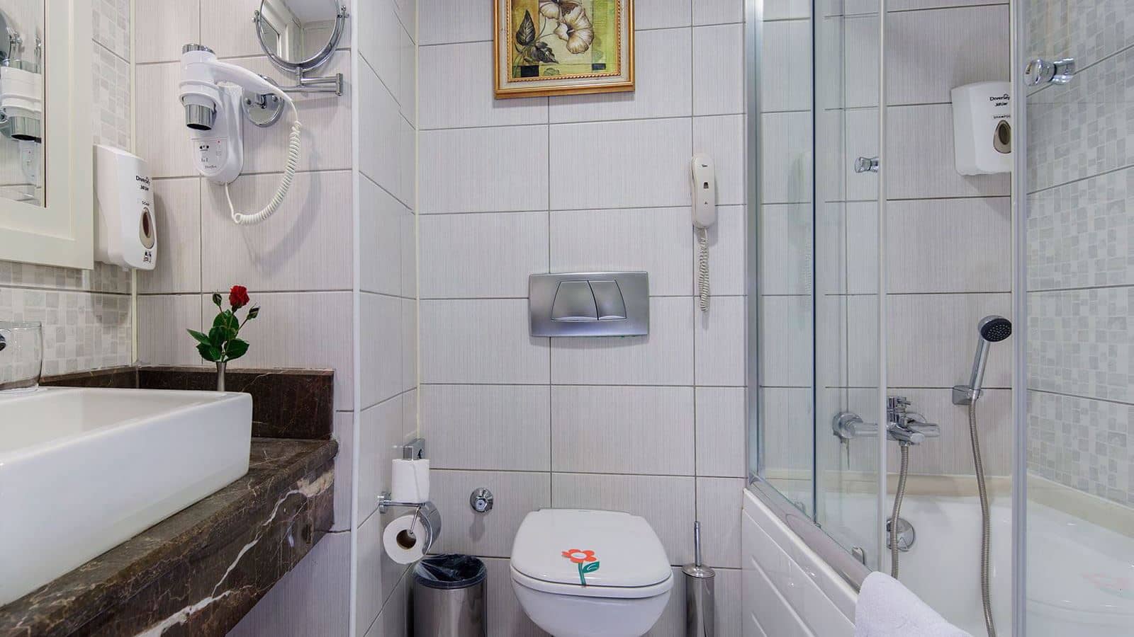 rooms-family-deluxe-room-land-view-type-2