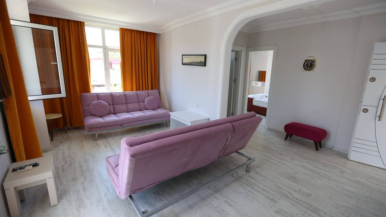rooms-suite-room