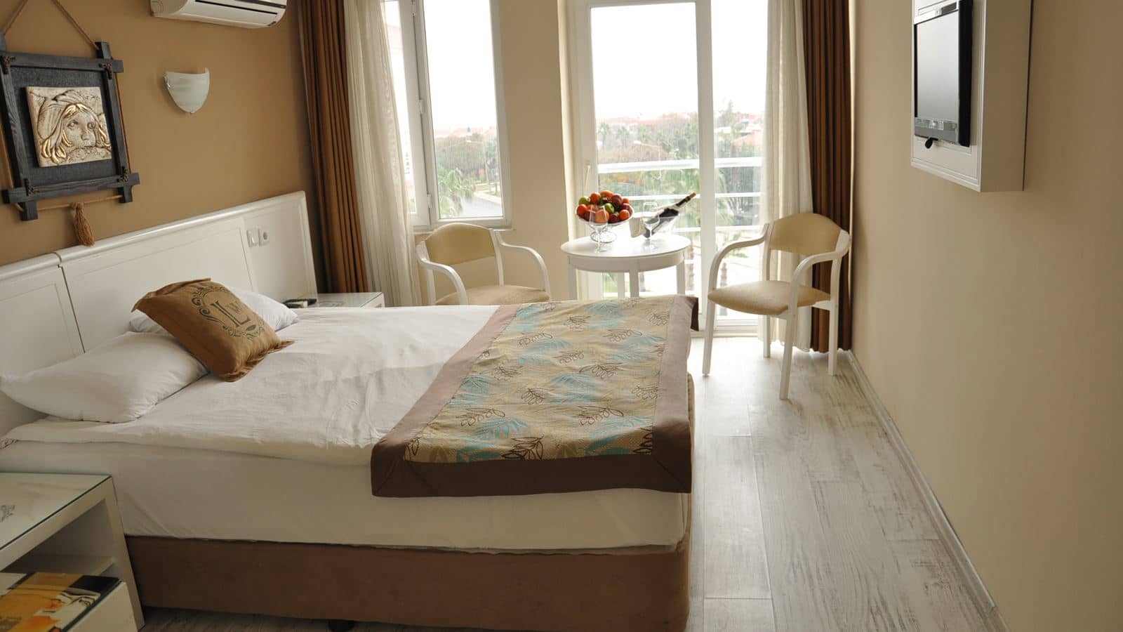 rooms-standard-room