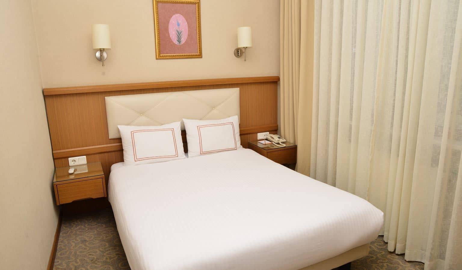 rooms-standard-room