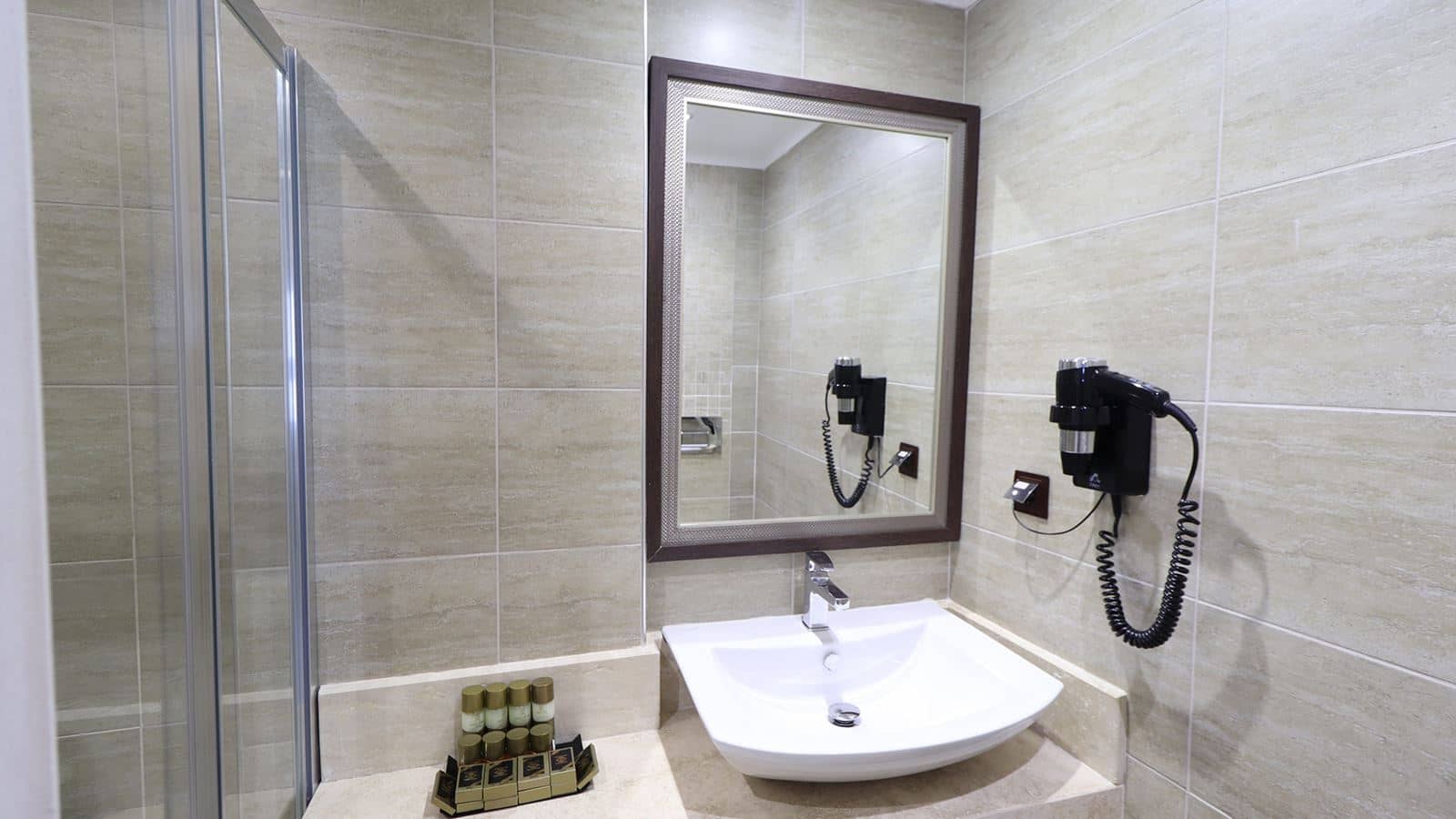 rooms-deluxe-apart-room