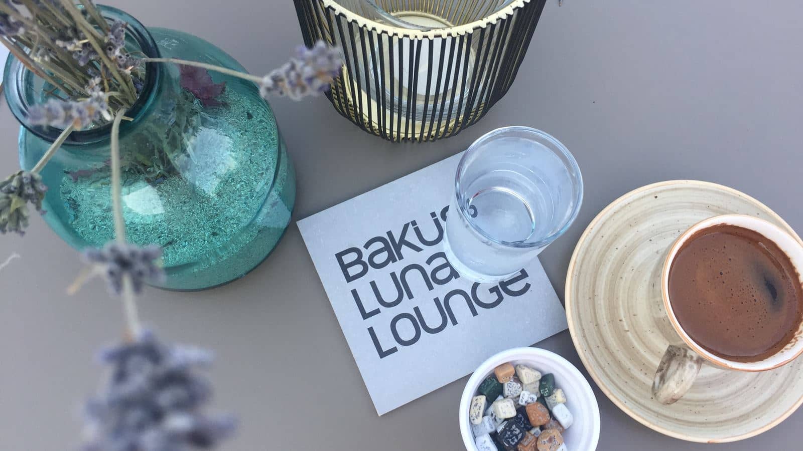 bars-bakus-luna-lounge