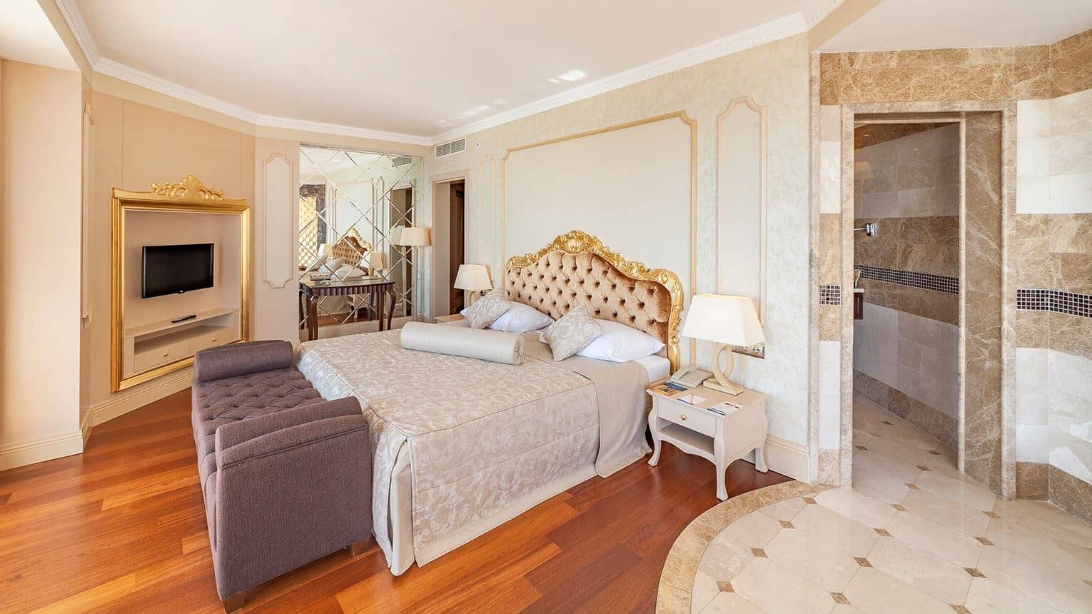 rooms-king-suite