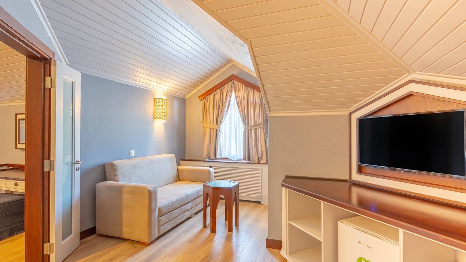 rooms-comfort-room