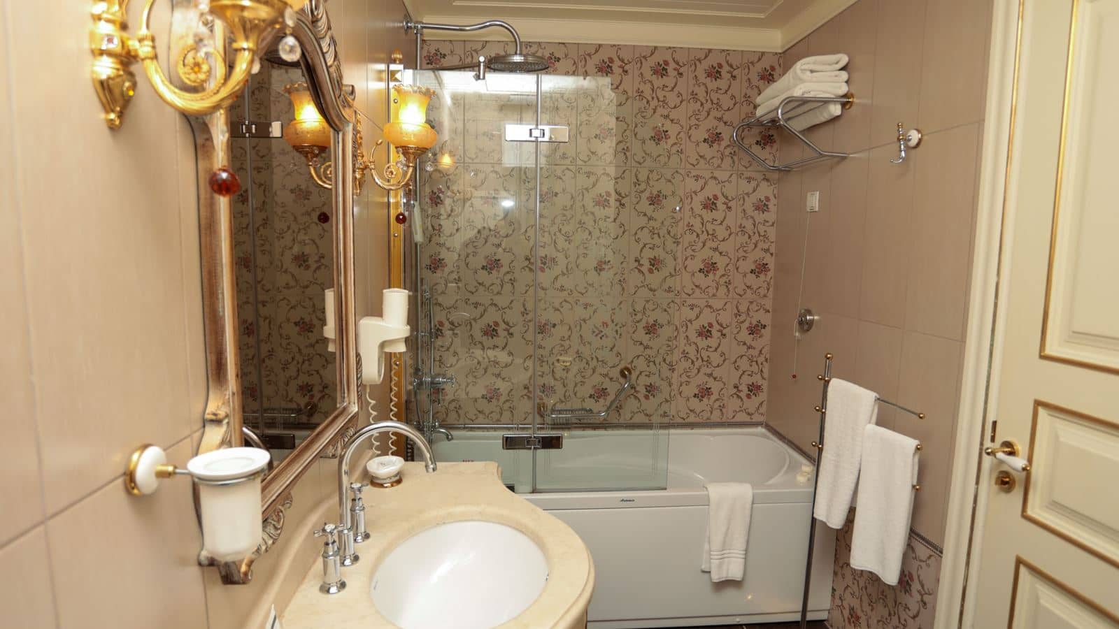 rooms-kucuk-standart-oda
