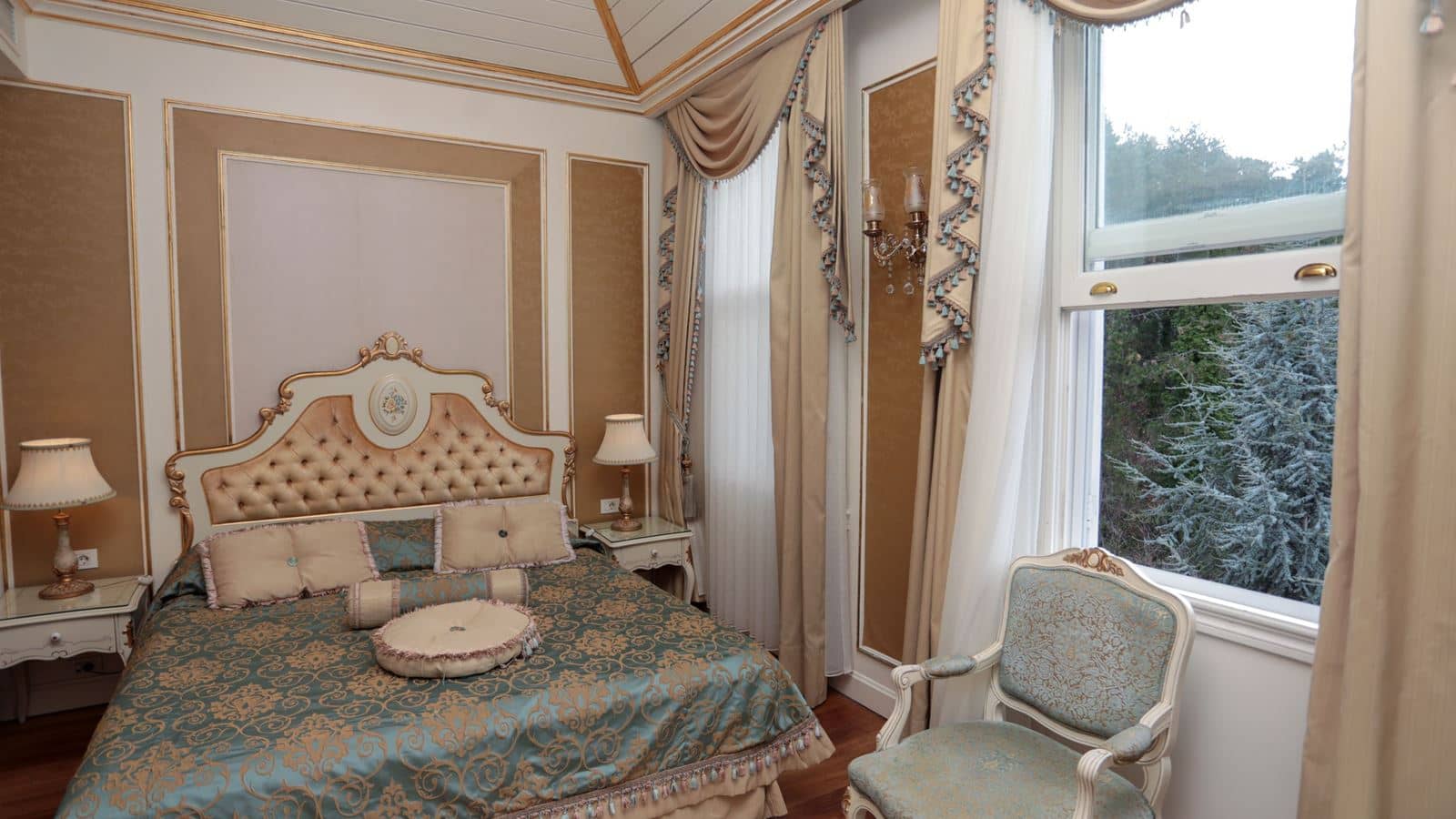 rooms-suit-oda