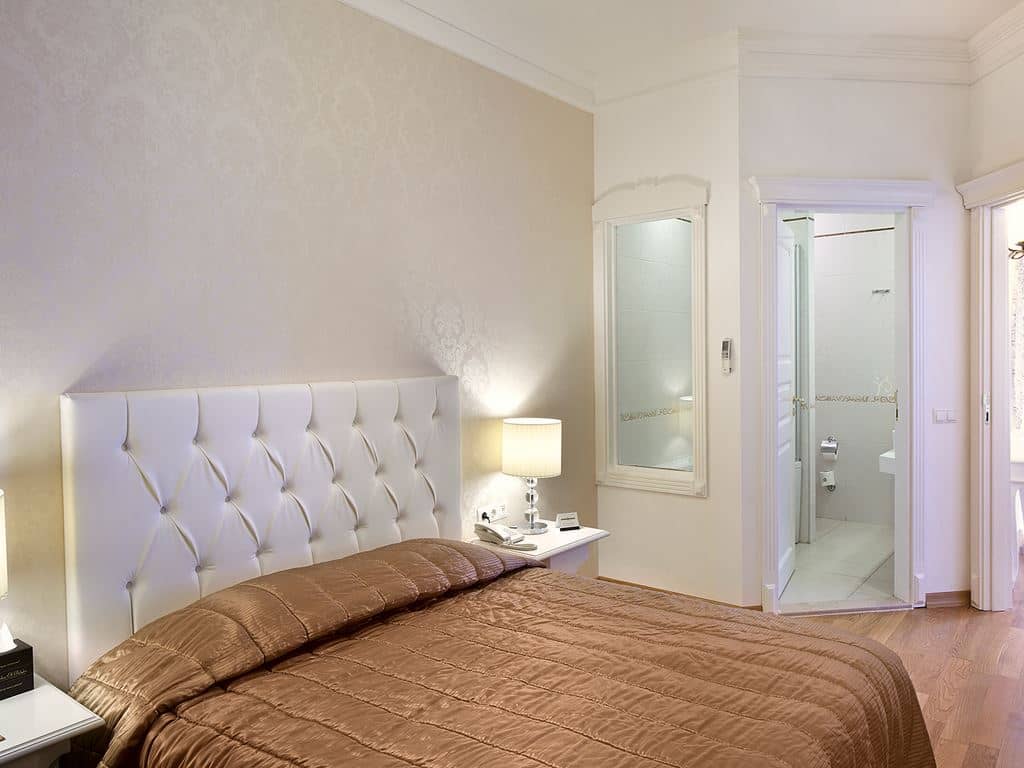 rooms-villa-swim-up-poolview