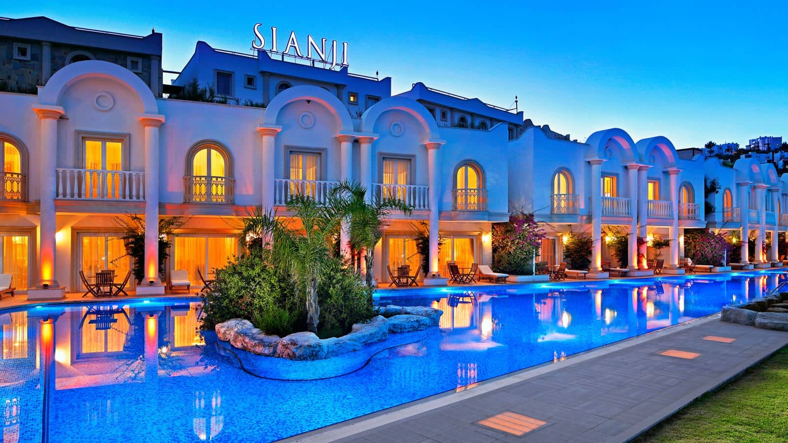 rooms-villa-swim-up-poolview