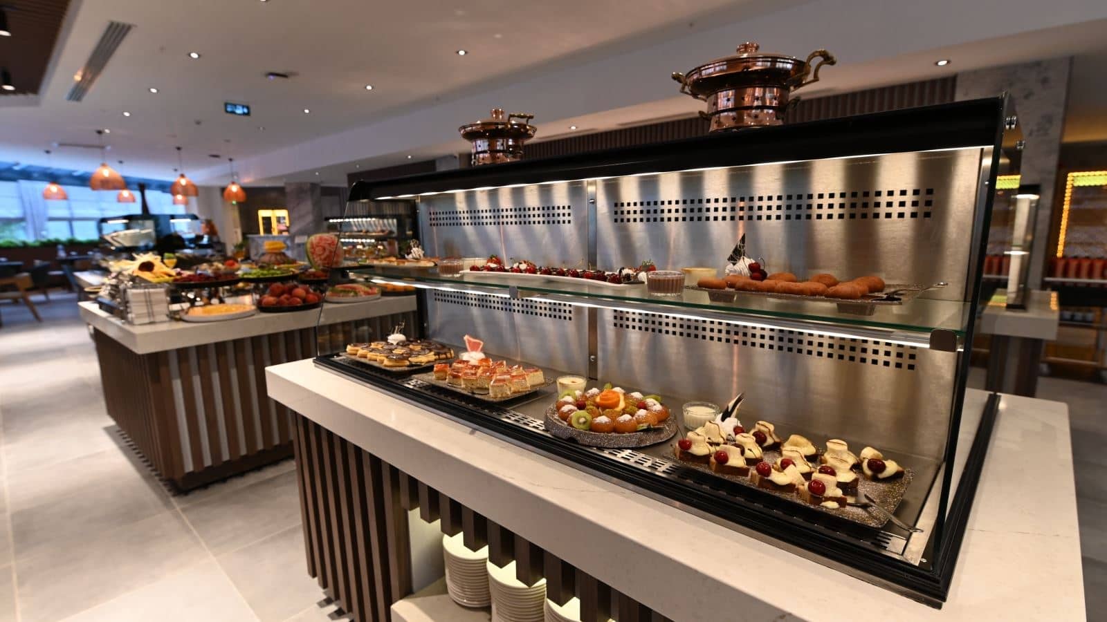 restaurants-restaurant