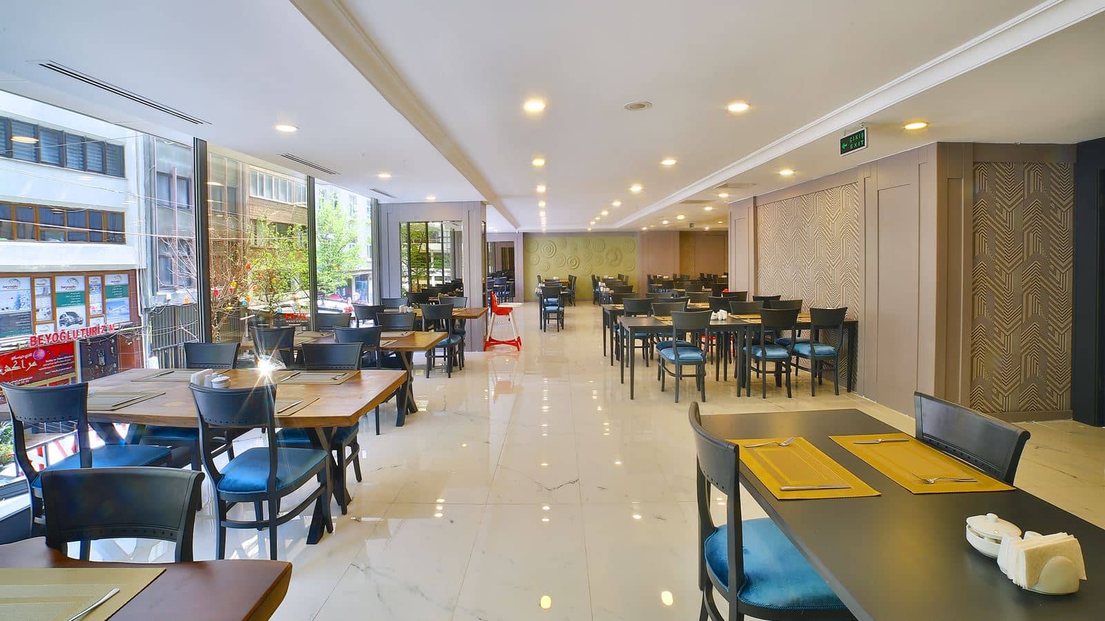 restaurants-restaurants