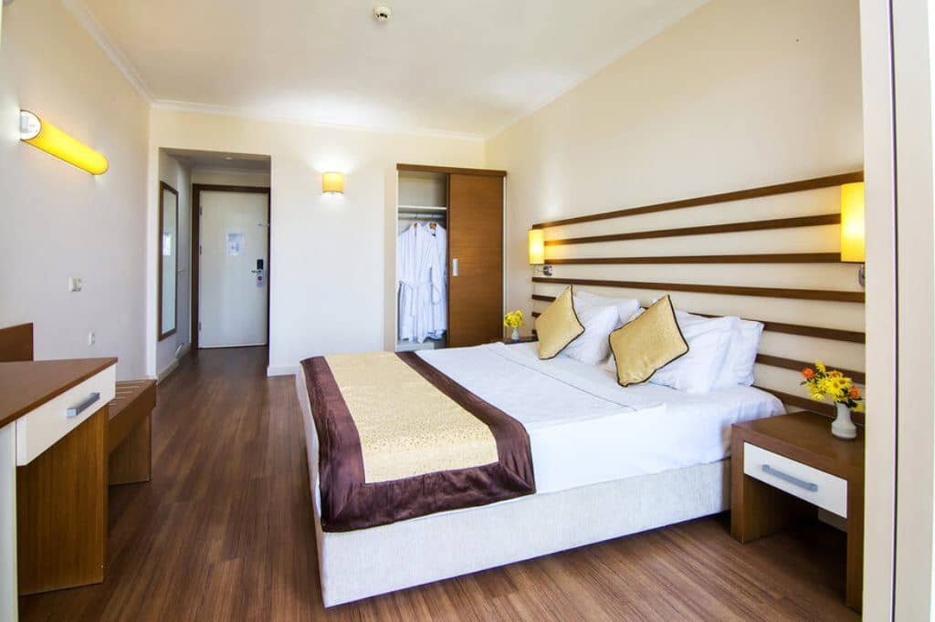 rooms-economy-room-without-balcony