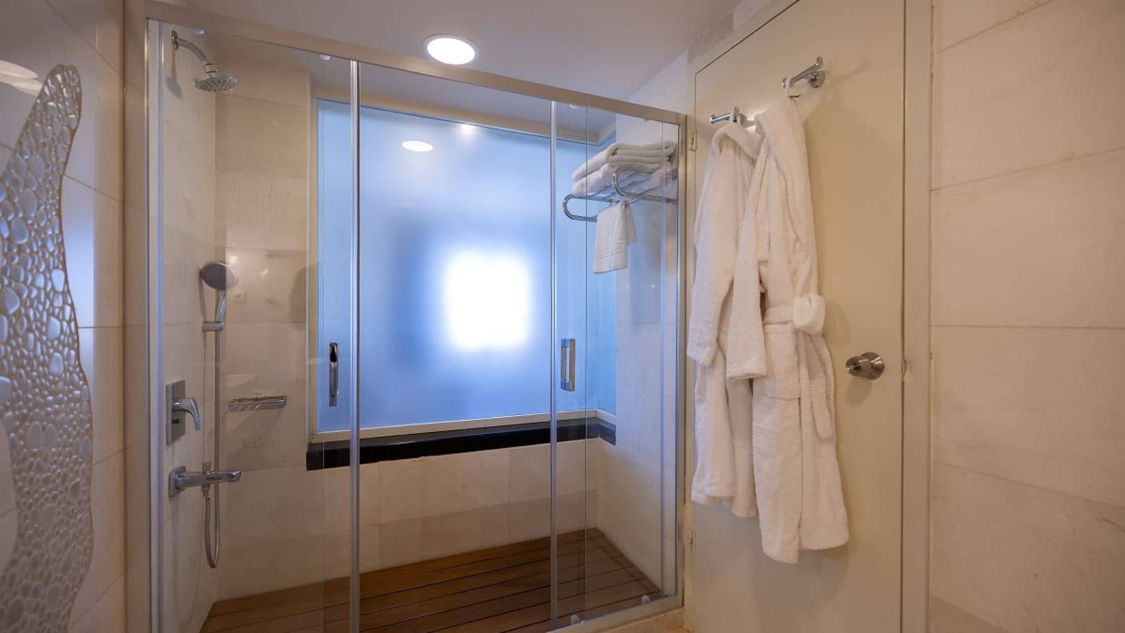 rooms-junior-suite-room