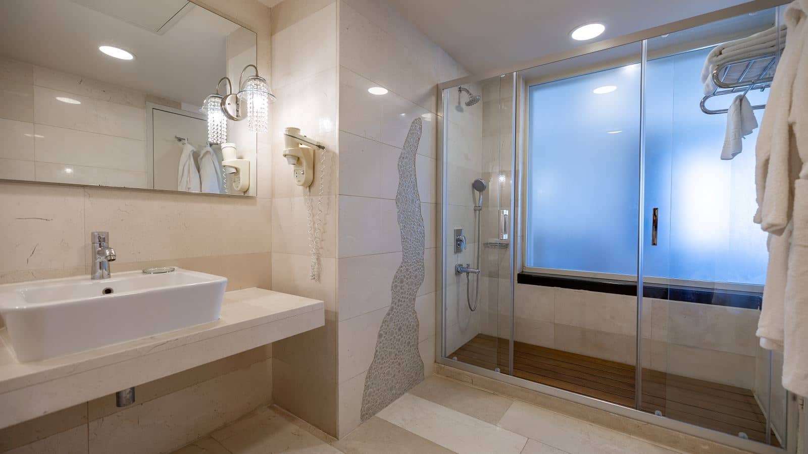 rooms-grand-suite-marina