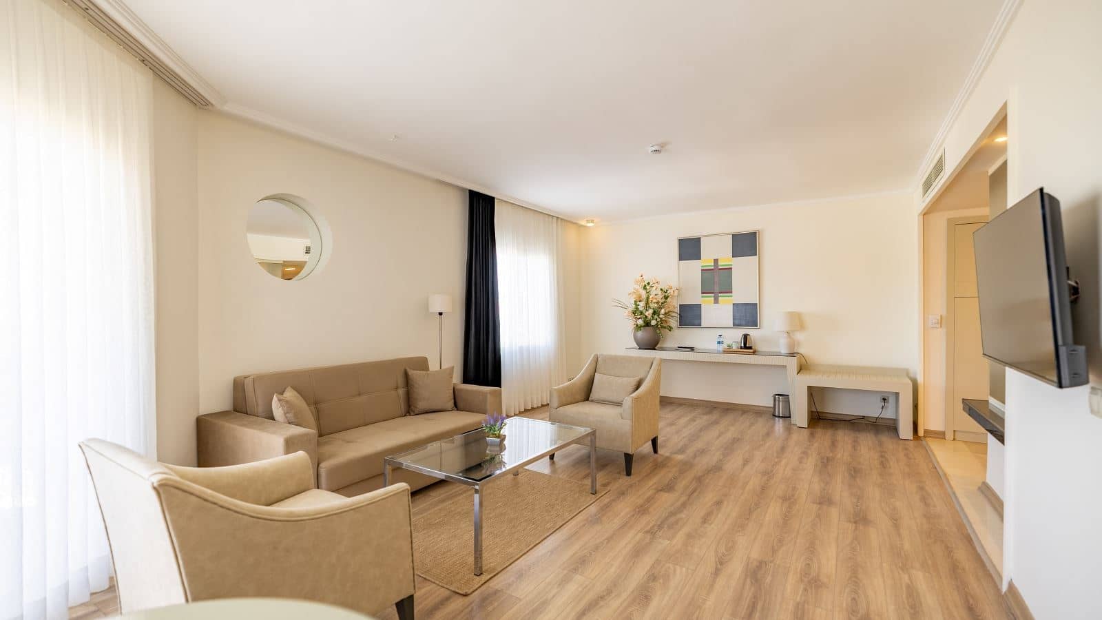 rooms-grand-suite-marina