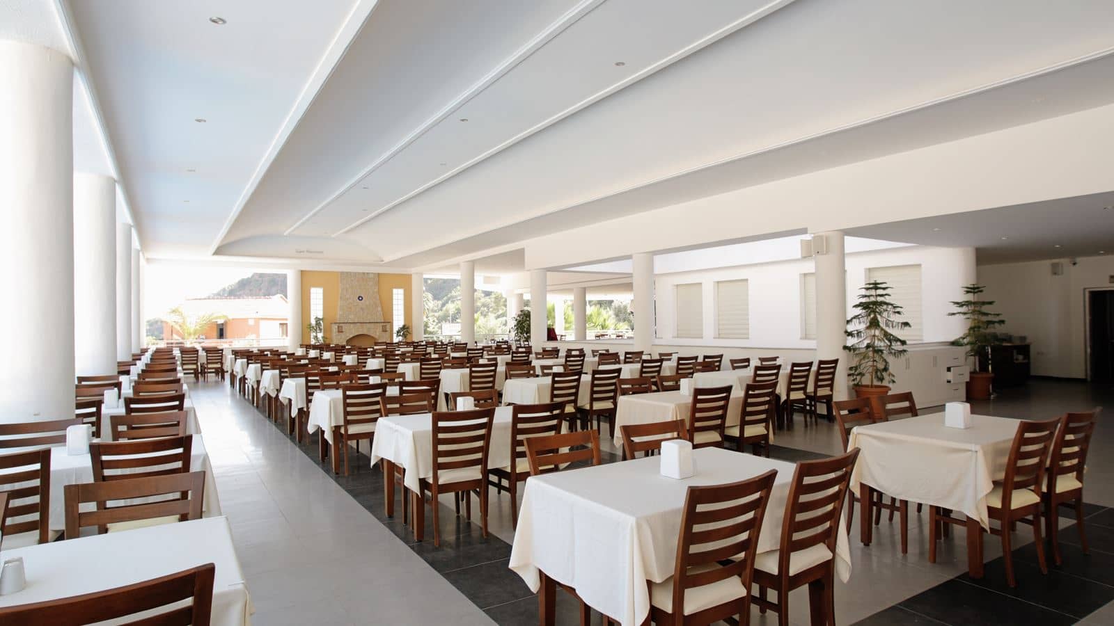 restaurants-myra-restaurant