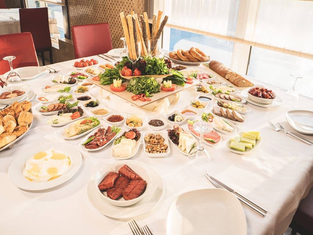 restaurants-restaurant