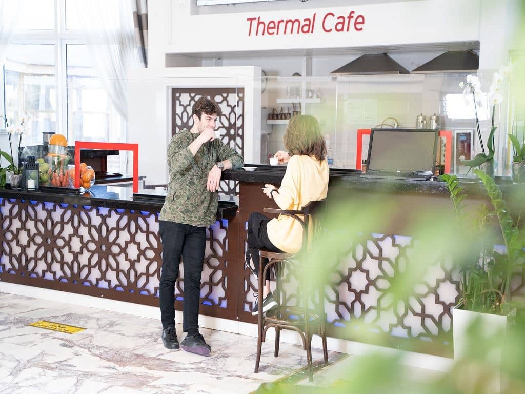 restaurants-restaurant