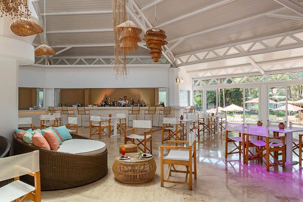 bars-olympos-pool-bar