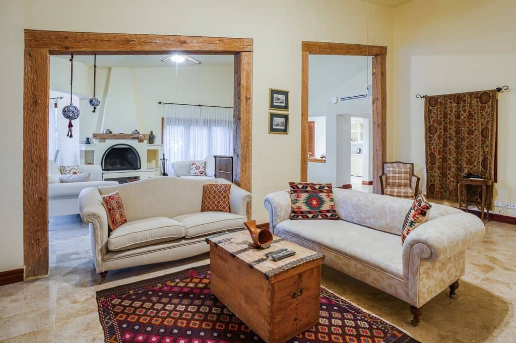 rooms-honeymoon-room