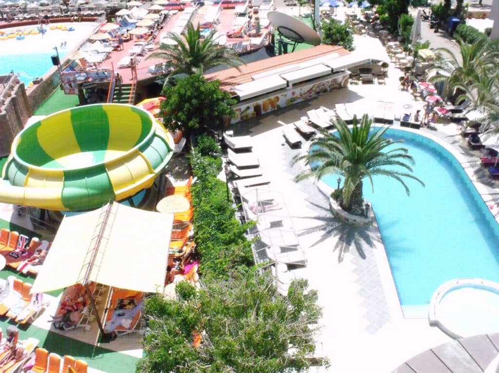 pools-outdoor-pool