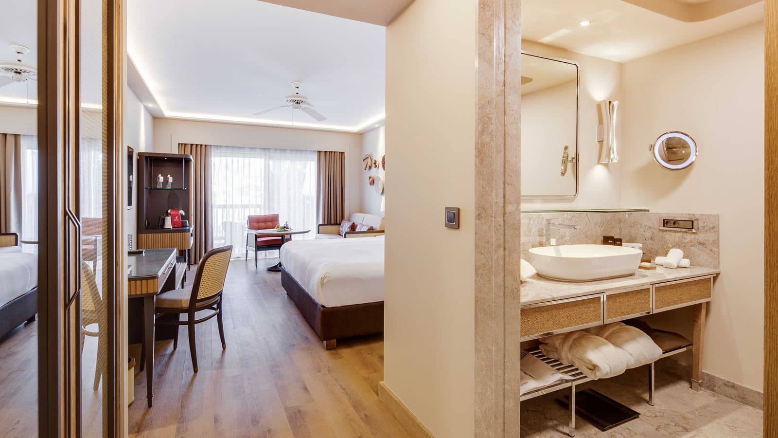 rooms-deluxe-garden-view-room