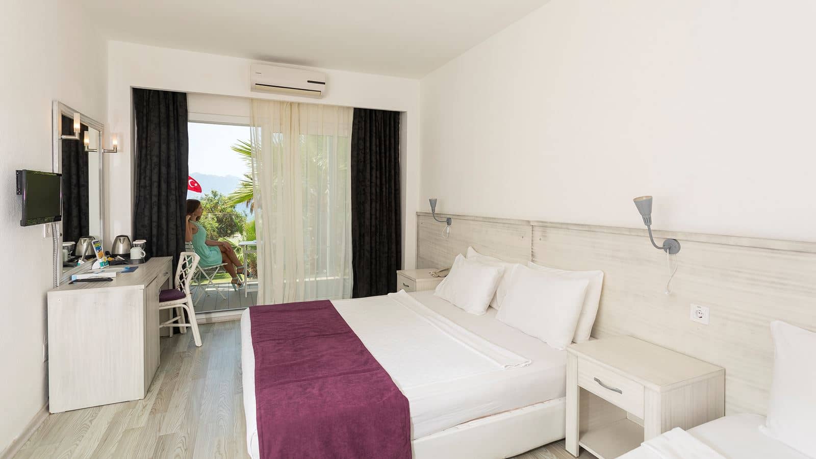 rooms-family-room