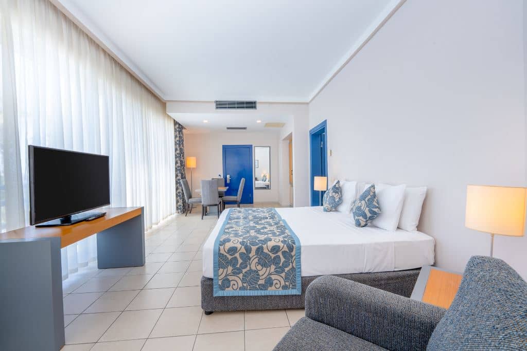 rooms-suite-room