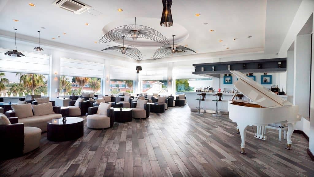 bars-piano-bar