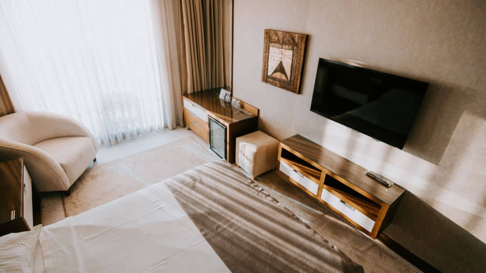 rooms-deluxe-room
